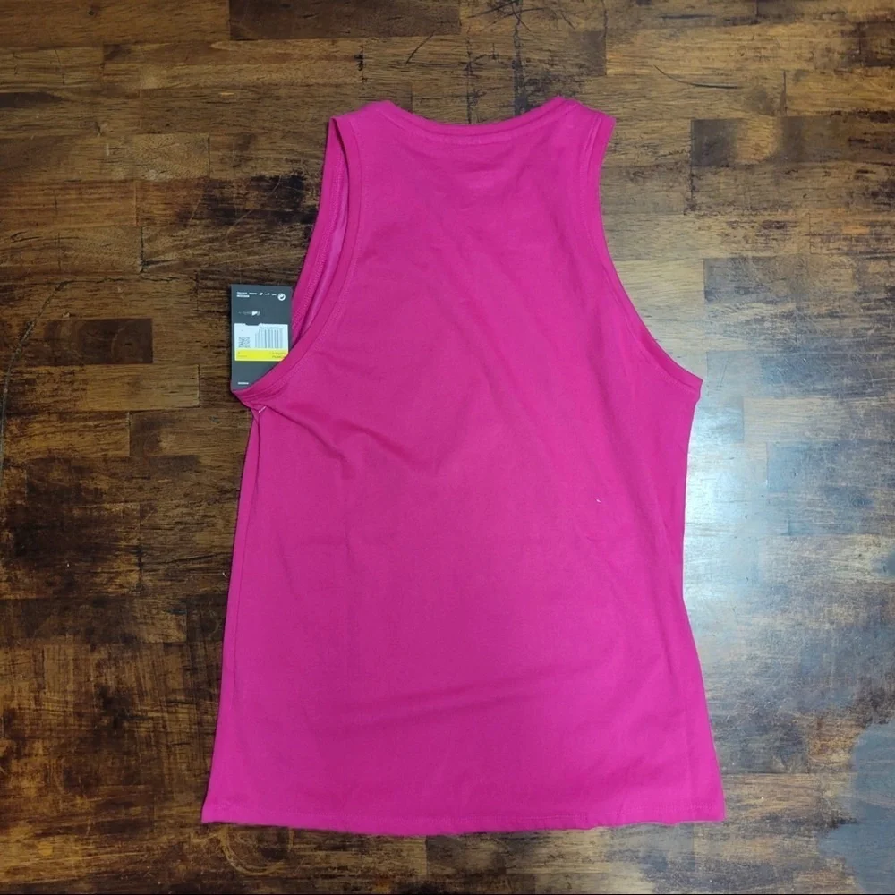 Nike women’s tank top sz Various